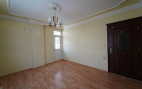 Spacious three bedroom apartment, 165m², in the very center of Alanya, 300m from the sea-id-1383-photo-11