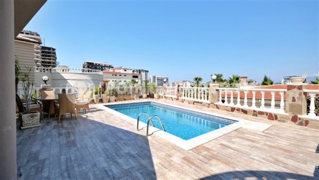 Роскошная вилла 3+1 с бассейном и садом в 750 метрах от пляжа и набережной.-id-4681-фото-16