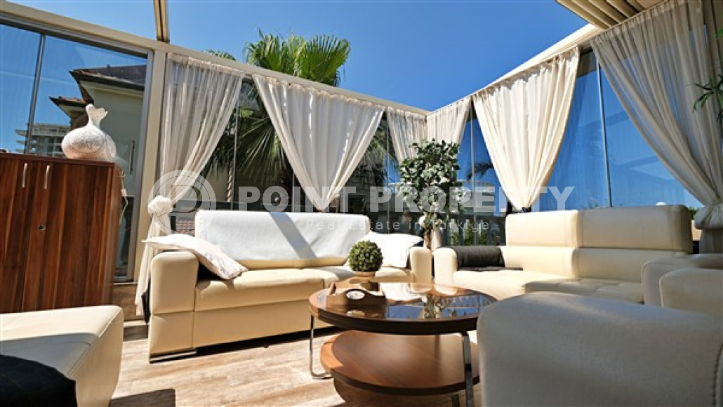 Роскошная вилла 3+1 с бассейном и садом в 750 метрах от пляжа и набережной.-id-4681-фото-20