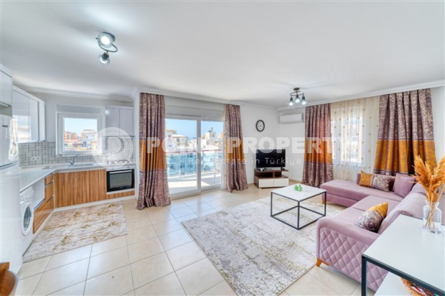 Bright, spacious apartment with good repair and modern design, 250 meters from the beach and promenade.-id-4682-photo-3