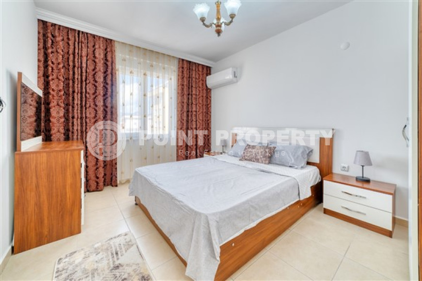 Bright, spacious apartment with good repair and modern design, 250 meters from the beach and promenade.-id-4682-photo-6