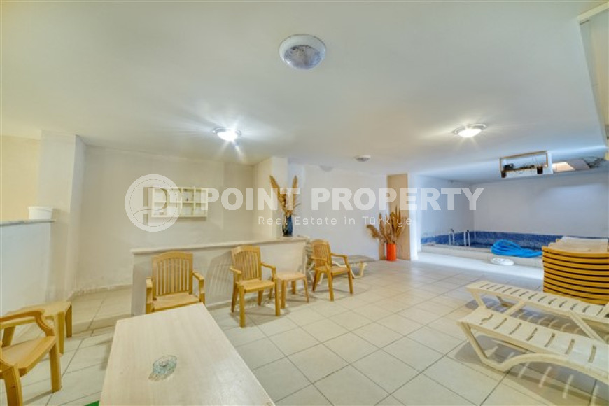 Bright, spacious apartment with good repair and modern design, 250 meters from the beach and promenade.-id-4682-photo-18