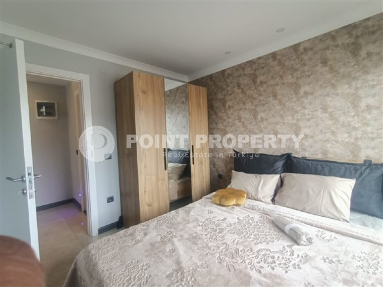 Стильная двухуровневая квартира 3+2 на 5-м этаже с мансардой в 300 метрах от моря.-id-4683-фото-6