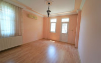 Spacious three bedroom apartment, 165m², in the very center of Alanya, 300m from the sea-id-1383-photo-15