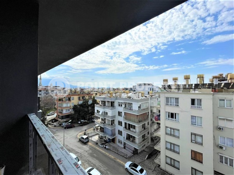 Двухуровневая квартира с тремя спальнями на этапе строительства, в центре Алании, 300м до моря-id-1695-фото-12