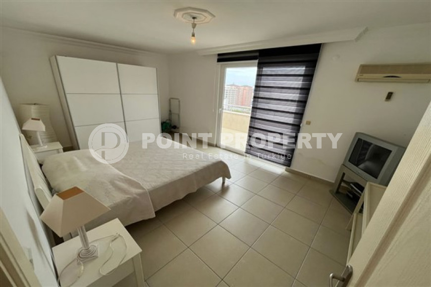 Five-room penthouse 260 m2 with furniture in a building built in 2006, Mahmutlar district-id-4686-photo-6