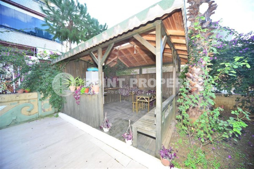 Five-room penthouse 260 m2 with furniture in a building built in 2006, Mahmutlar district-id-4686-photo-18