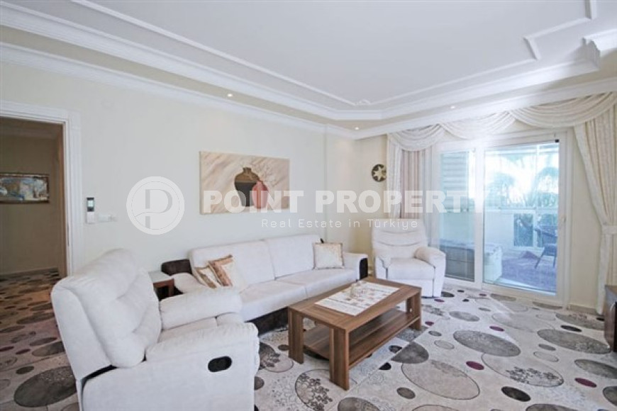 Large three-room apartment with an area of 260 m2 and two balconies, Cikcilli area-id-4687-photo-2
