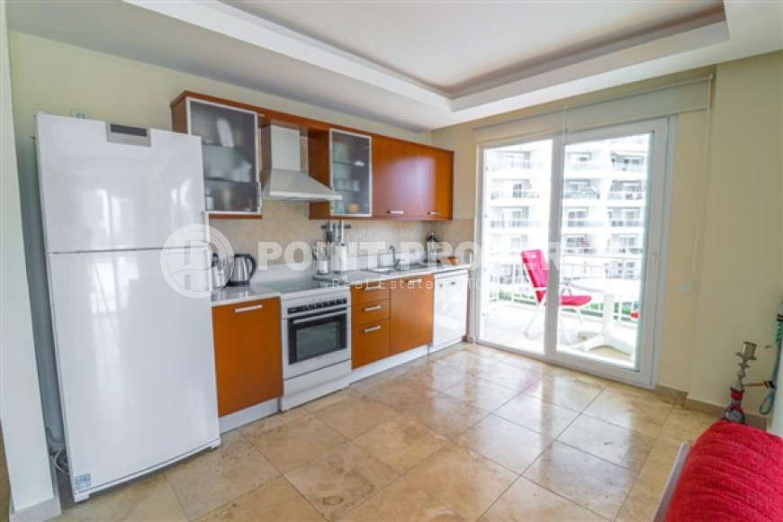 Lovely 1+1 apartment on the 3rd floor of a complex built in 2007, Cikcilli district-id-4693-photo-4