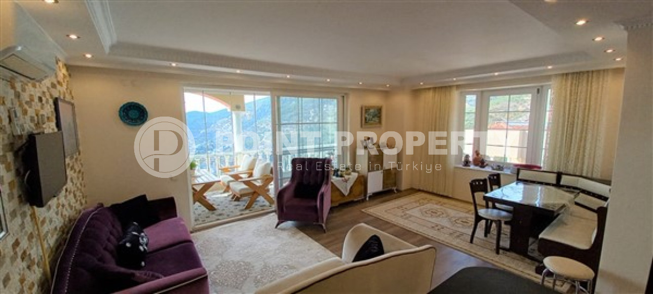 Превосходная четырёхкомнатная вилла с площадью 175 м2 и видовой террасой, район Бекташ-id-4694-фото-2