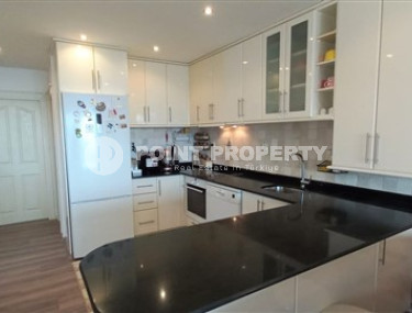 Превосходная четырёхкомнатная вилла с площадью 175 м2 и видовой террасой, район Бекташ-id-4694-фото-4