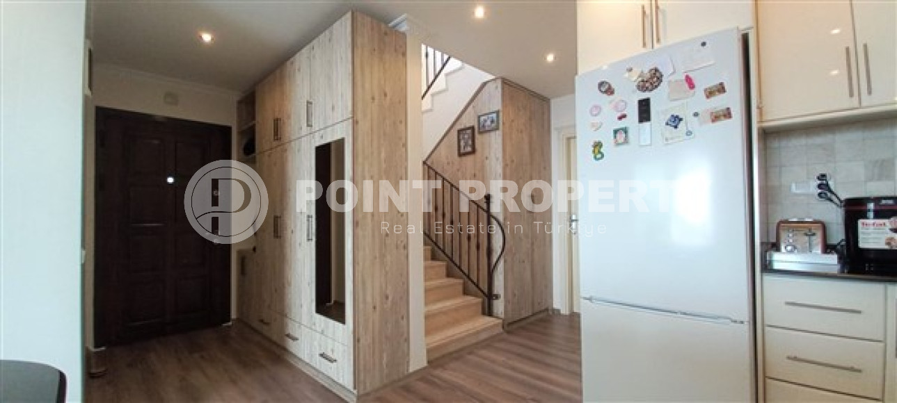 Превосходная четырёхкомнатная вилла с площадью 175 м2 и видовой террасой, район Бекташ-id-4694-фото-5