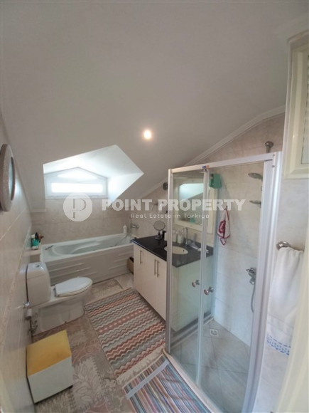 Превосходная четырёхкомнатная вилла с площадью 175 м2 и видовой террасой, район Бекташ-id-4694-фото-11