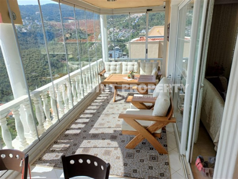 Превосходная четырёхкомнатная вилла с площадью 175 м2 и видовой террасой, район Бекташ-id-4694-фото-13