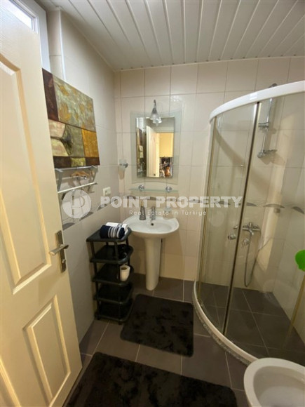 Компактная меблированная квартира 1+1 в нескольких минутах ходьбы от пляжа Клеопатры в центре Аланьи.-id-4695-фото-6