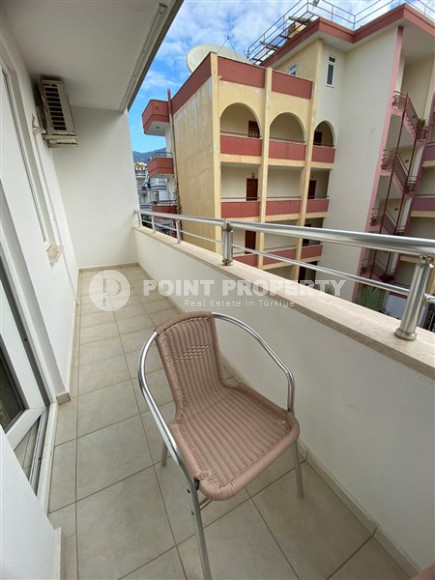 Компактная меблированная квартира 1+1 в нескольких минутах ходьбы от пляжа Клеопатры в центре Аланьи.-id-4695-фото-7