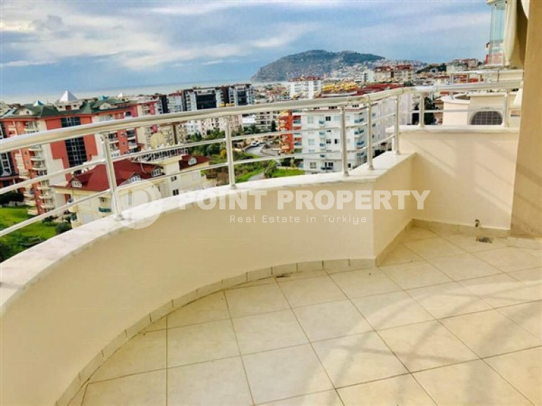 Modern, bright apartment on the 7th floor with panoramic views of the city, sea and Taurus Mountains.-id-4697-photo-5