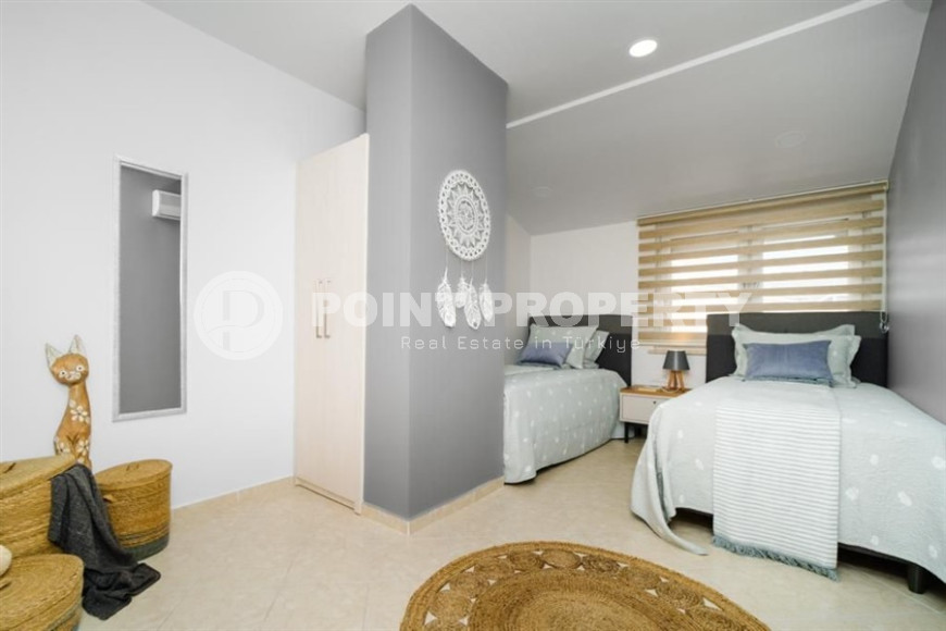 Меблированный пентхаус с тремя спальнями, 200м², в 50 метрах от моря, в районе Оба, Алания.-id-2475-фото-20