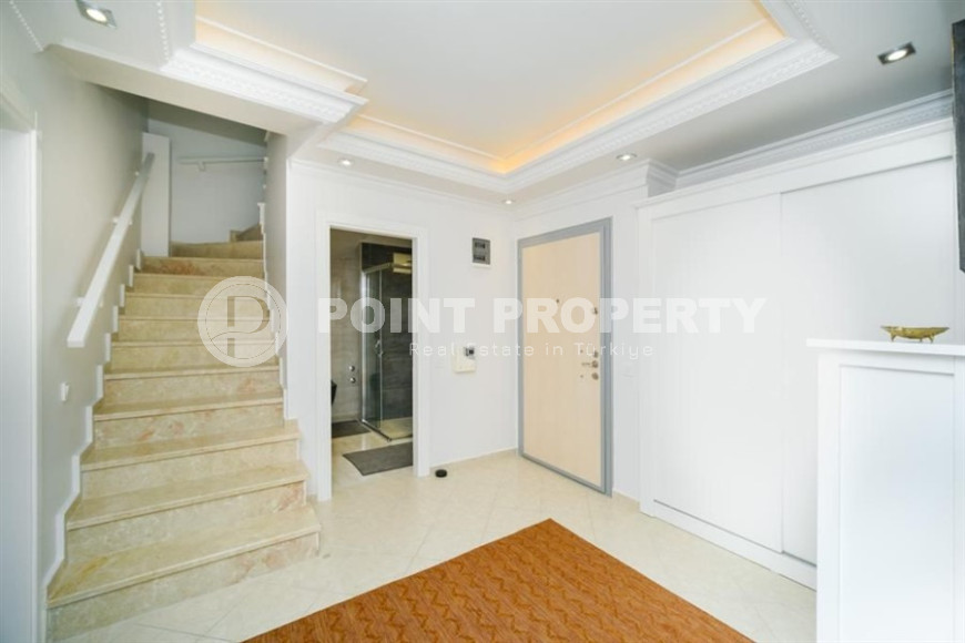 Меблированный пентхаус с тремя спальнями, 200м², в 50 метрах от моря, в районе Оба, Алания.-id-2475-фото-10