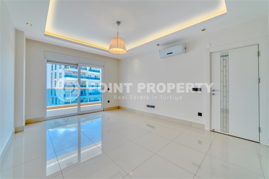 Просторная светлая квартира 3+1 с чистовой отделкой в 250 метрах от пляжа в престижном спокойном районе Аланьи - Тосмур.-id-4700-фото-8