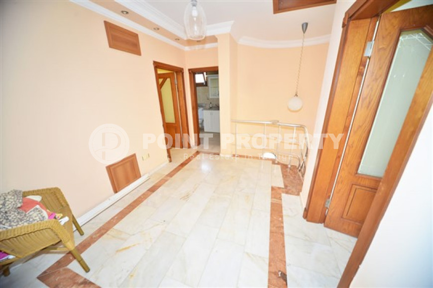 Duplex built in 2006 with its own garden, a short walk from the sea in a quiet, landscaped area of Alanya - Kestel.-id-4704-photo-7