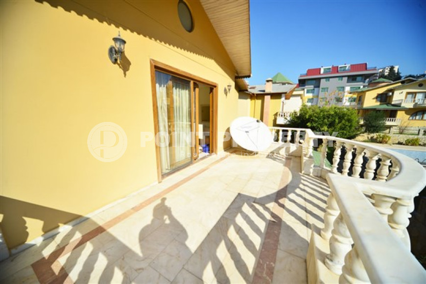 Duplex built in 2006 with its own garden, a short walk from the sea in a quiet, landscaped area of Alanya - Kestel.-id-4704-photo-12