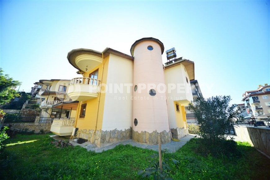 Duplex built in 2006 with its own garden, a short walk from the sea in a quiet, landscaped area of Alanya - Kestel.-id-4704-photo-16