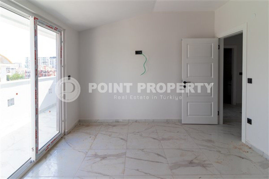 New 2+1 penthouse with an area of 110 m2 on the 5th floor of the complex, Mahmutlar district-id-4707-photo-6