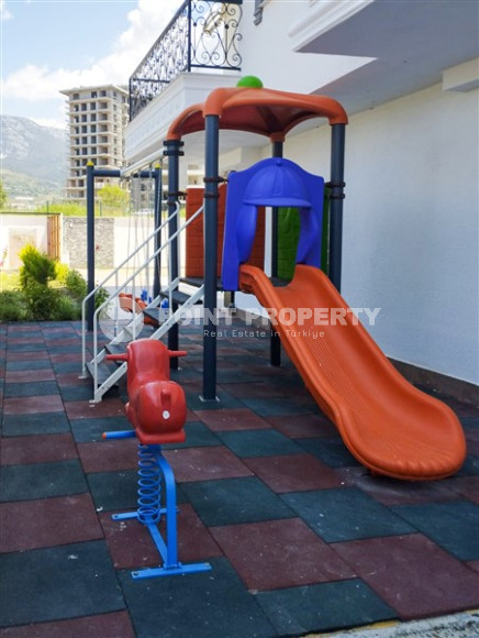 New 2+1 penthouse with an area of 110 m2 on the 5th floor of the complex, Mahmutlar district-id-4707-photo-13