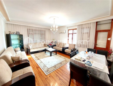 Three-room apartment in the very center of Alanya for obtaining Turkish citizenship-id-4711-photo-1