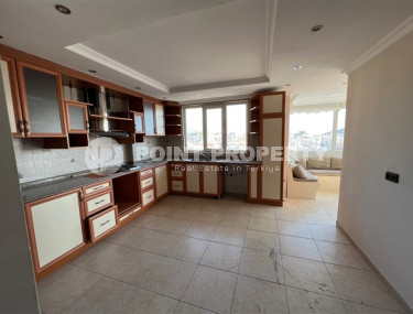 Просторная двухуровневая квартира 4+1 на 9-м этаже с мансардой с панорамным видом на город и море-id-4716-фото-2