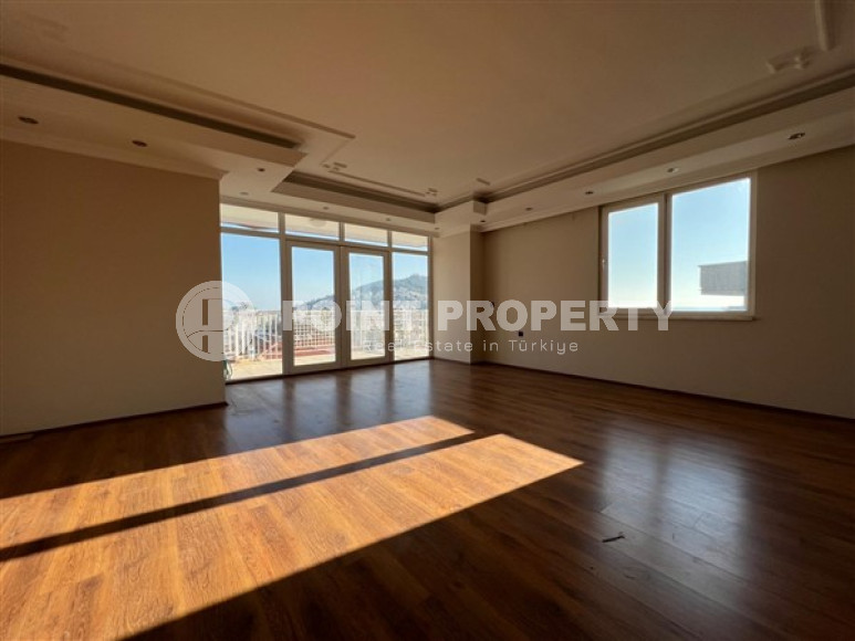 Просторная двухуровневая квартира 4+1 на 9-м этаже с мансардой с панорамным видом на город и море-id-4716-фото-7