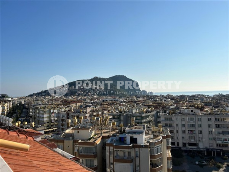 Просторная двухуровневая квартира 4+1 на 9-м этаже с мансардой с панорамным видом на город и море-id-4716-фото-17