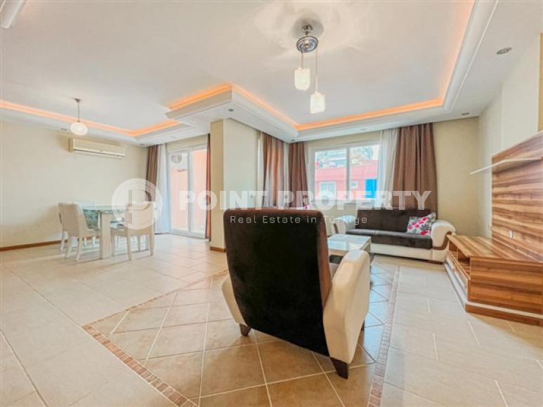 Comfortable, bright apartment on the very shore of the Mediterranean Sea in the center of the popular developed area of Alanya - Mahmutlar-id-4717-photo-2