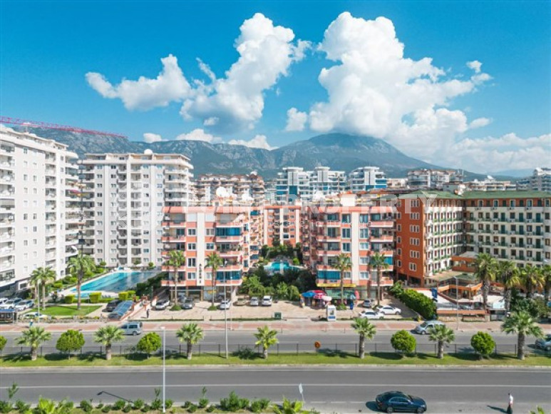 Comfortable, bright apartment on the very shore of the Mediterranean Sea in the center of the popular developed area of Alanya - Mahmutlar-id-4717-photo-15