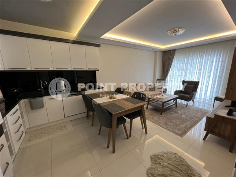 Панорамная квартира на 6-м этаже в роскошном жилом комплексе в центре района Тосмур-id-4730-фото-2