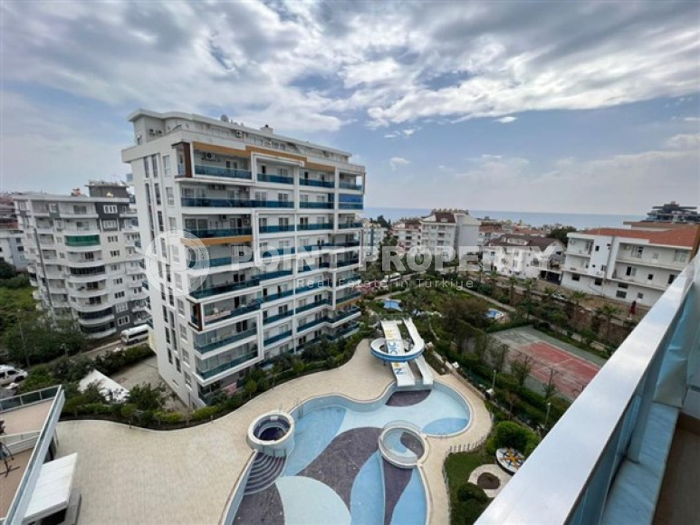 Панорамная квартира на 6-м этаже в роскошном жилом комплексе в центре района Тосмур-id-4730-фото-6