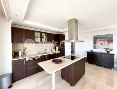 Красивые трёхкомнатные апартаменты с мебелью и двумя видовыми балконами, Тосмур-id-4735-фото-4