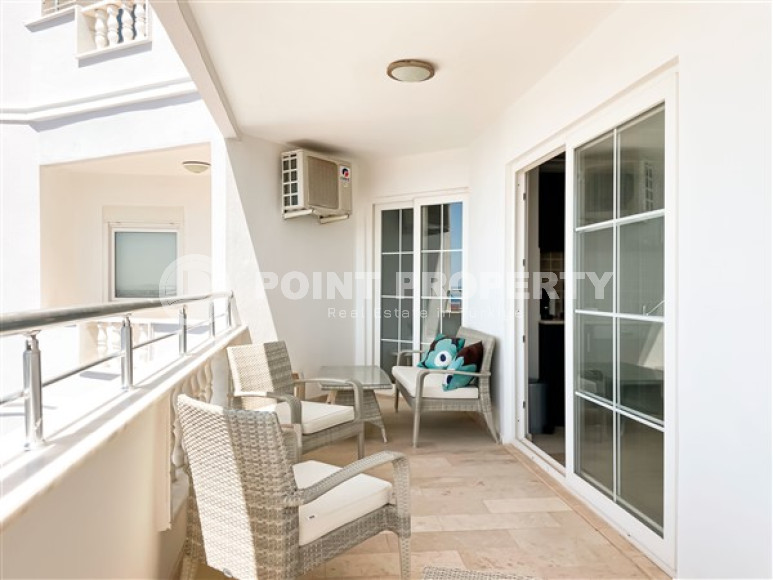 Красивые трёхкомнатные апартаменты с мебелью и двумя видовыми балконами, Тосмур-id-4735-фото-10