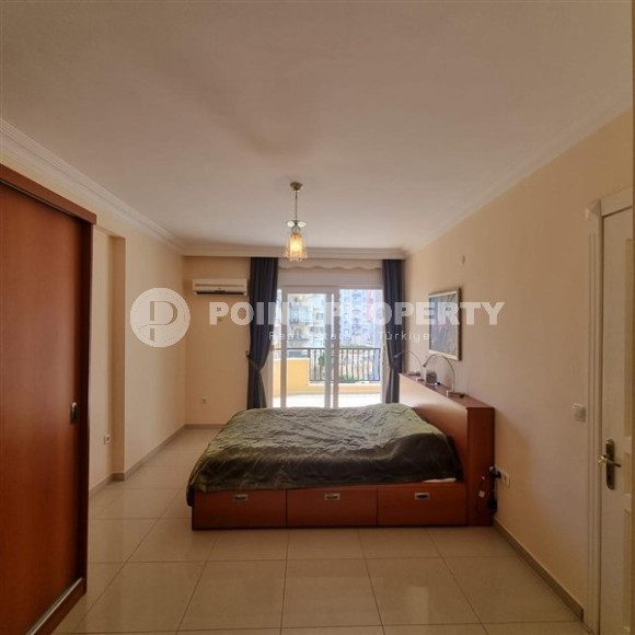 Furnished cozy apartment of 110 m2 with two balconies in the Tosmur area-id-4736-photo-4