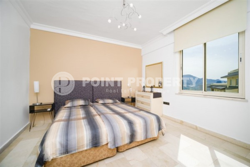 Красочная квартира с планировкой комнат 2+1 в превосходном комплексе на удалении от моря, Каргыджак-id-4738-фото-9