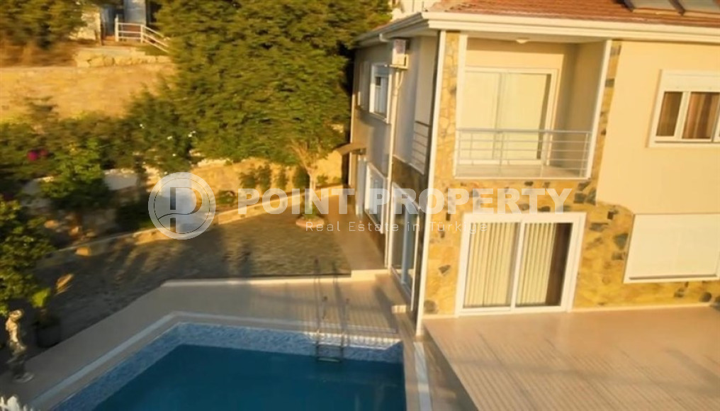 Двухэтажная вилла 150 м2 с красивым внутренним интерьером, район Каргыджак-id-4741-фото-10