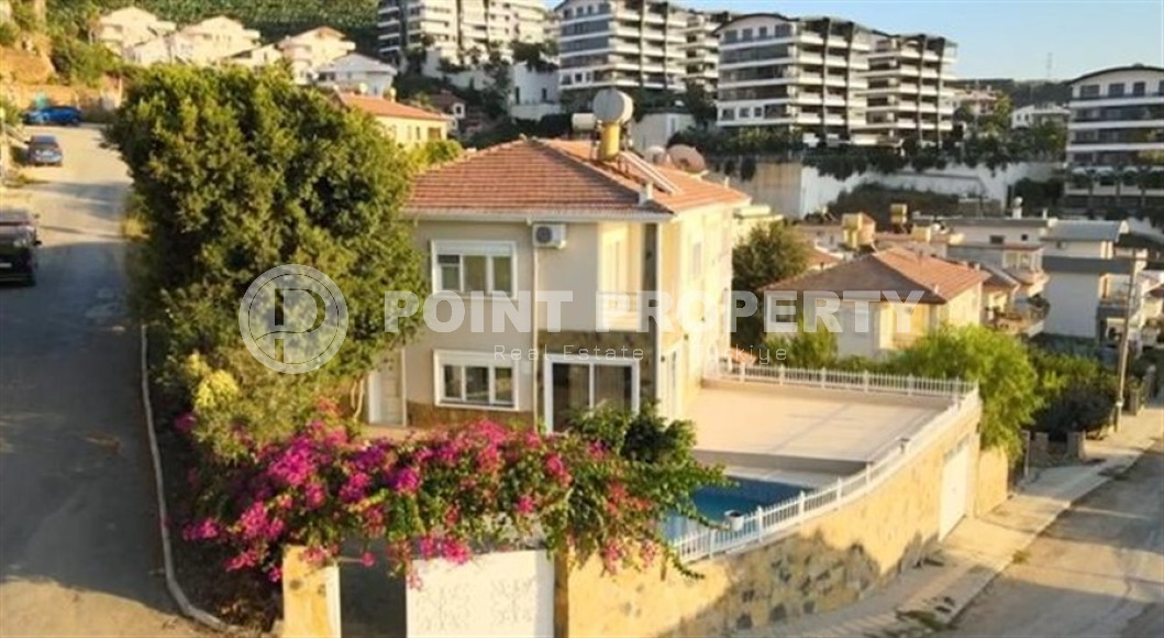 Двухэтажная вилла 150 м2 с красивым внутренним интерьером, район Каргыджак-id-4741-фото-11