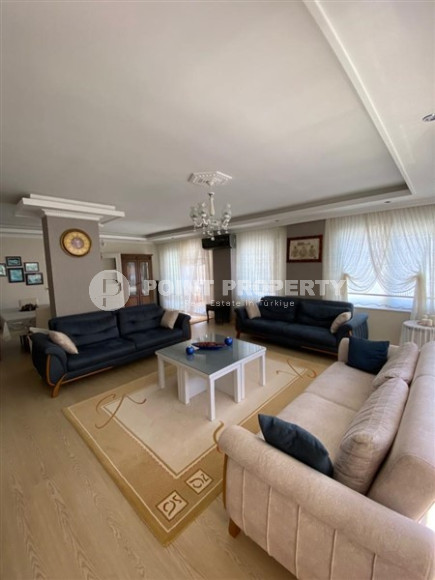 Просторная пятикомнатная квартира 220 м2 на 5 этаже комплекса 2015 года, Джикджилли-id-4749-фото-1