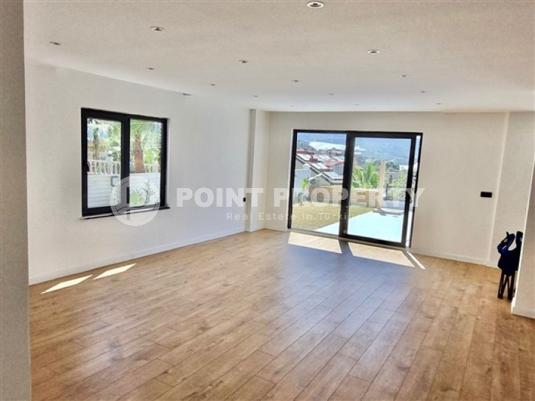 Вилла 3+1 с роскошным панорамным видом на море в престижном спокойном районе Аланьи - Каргыджак-id-4753-фото-3