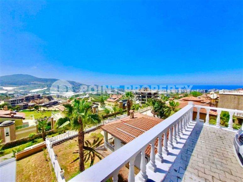 Вилла 3+1 с роскошным панорамным видом на море в престижном спокойном районе Аланьи - Каргыджак-id-4753-фото-9