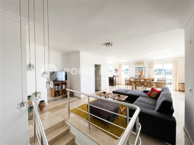 Stylish panoramic duplex on the 9th floor with an attic, 600 meters from the beach and promenade in the center of Tosmur-id-4756-photo-1