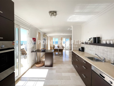 Stylish panoramic duplex on the 9th floor with an attic, 600 meters from the beach and promenade in the center of Tosmur-id-4756-photo-4