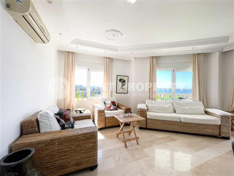 Stylish panoramic duplex on the 9th floor with an attic, 600 meters from the beach and promenade in the center of Tosmur-id-4756-photo-8