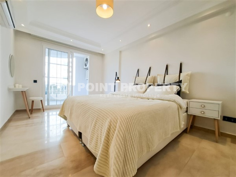 Светлые апартаменты 125 м2 с просторной гостиной и двумя ванными комнатами, район Тосмур-id-4760-фото-6